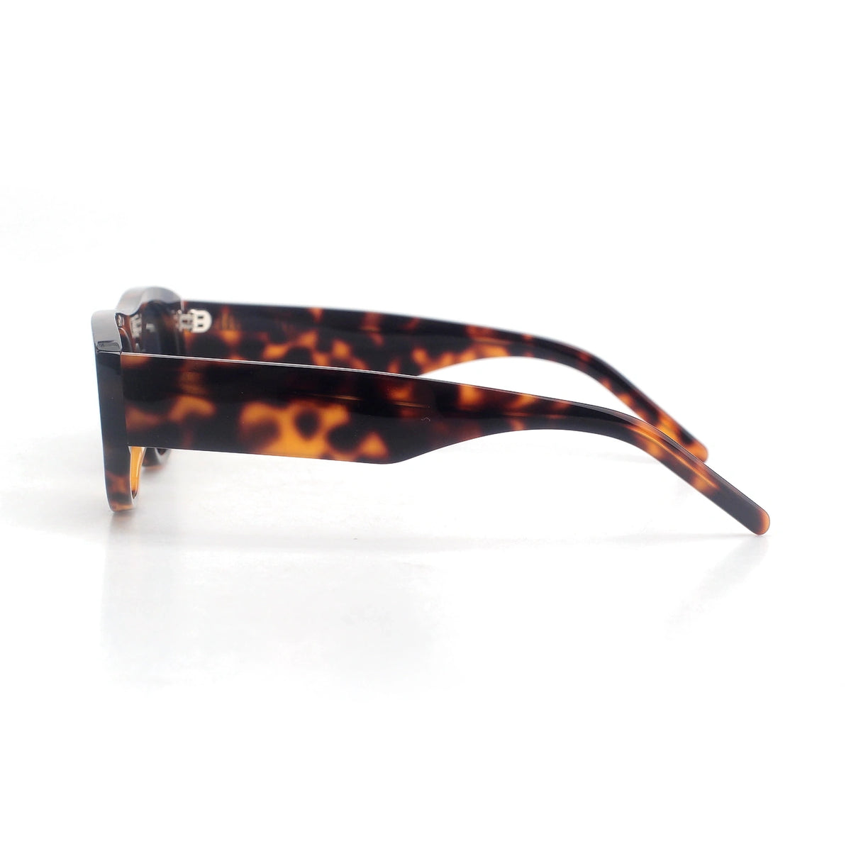 Como oval tortoise sunglasses