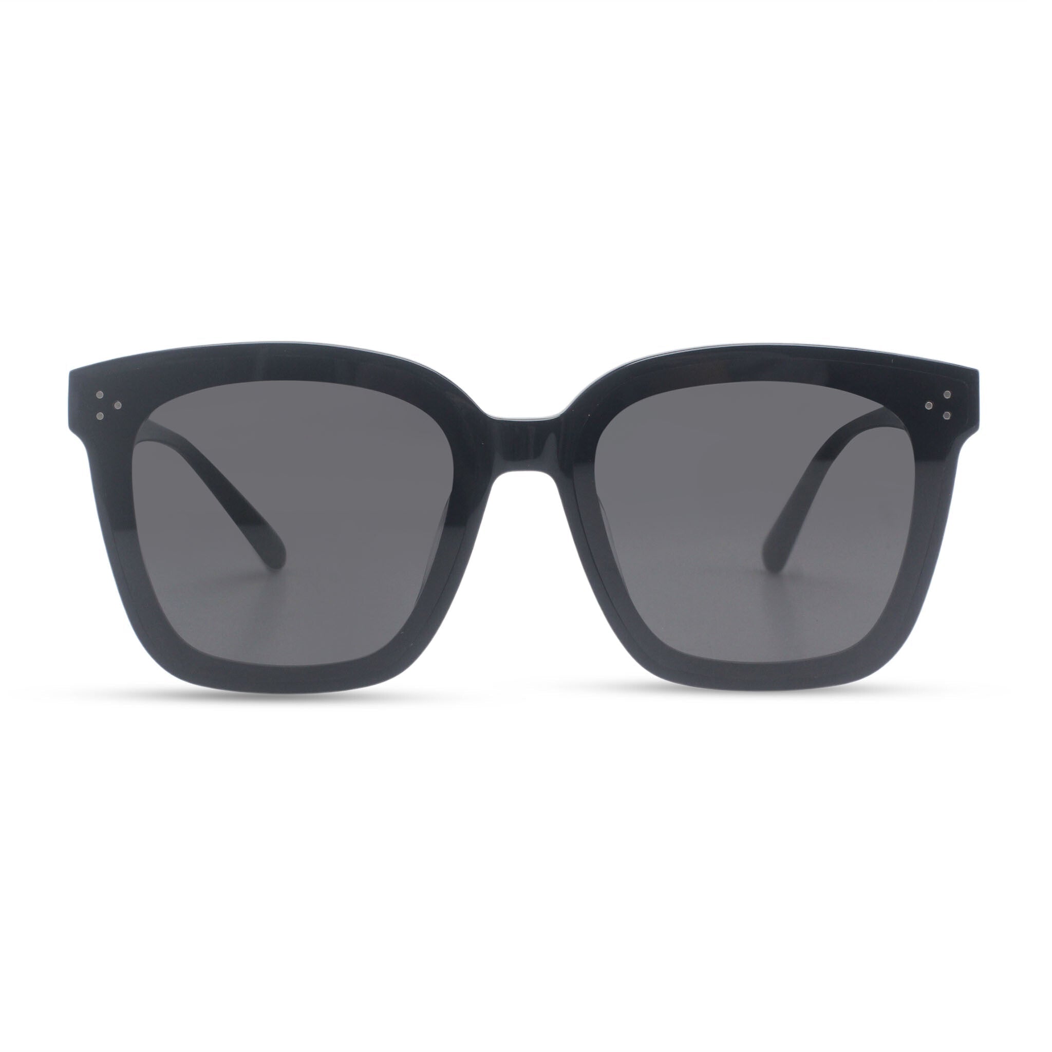 Oversized black square sunglasses