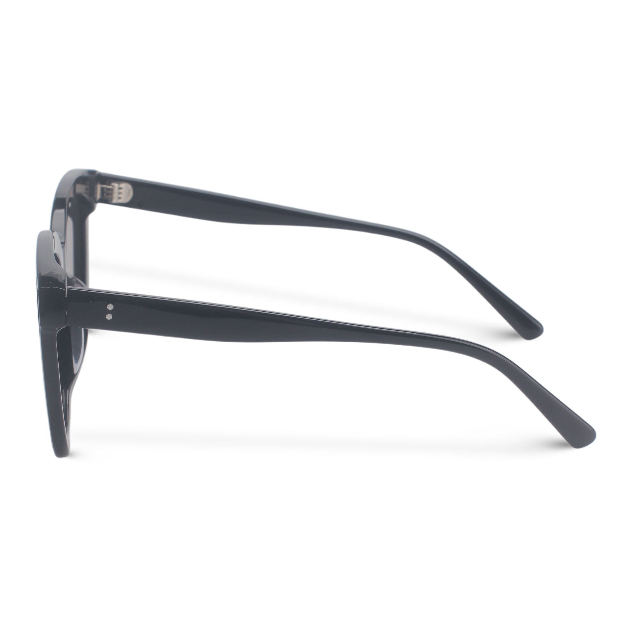Oversized black square sunglasses