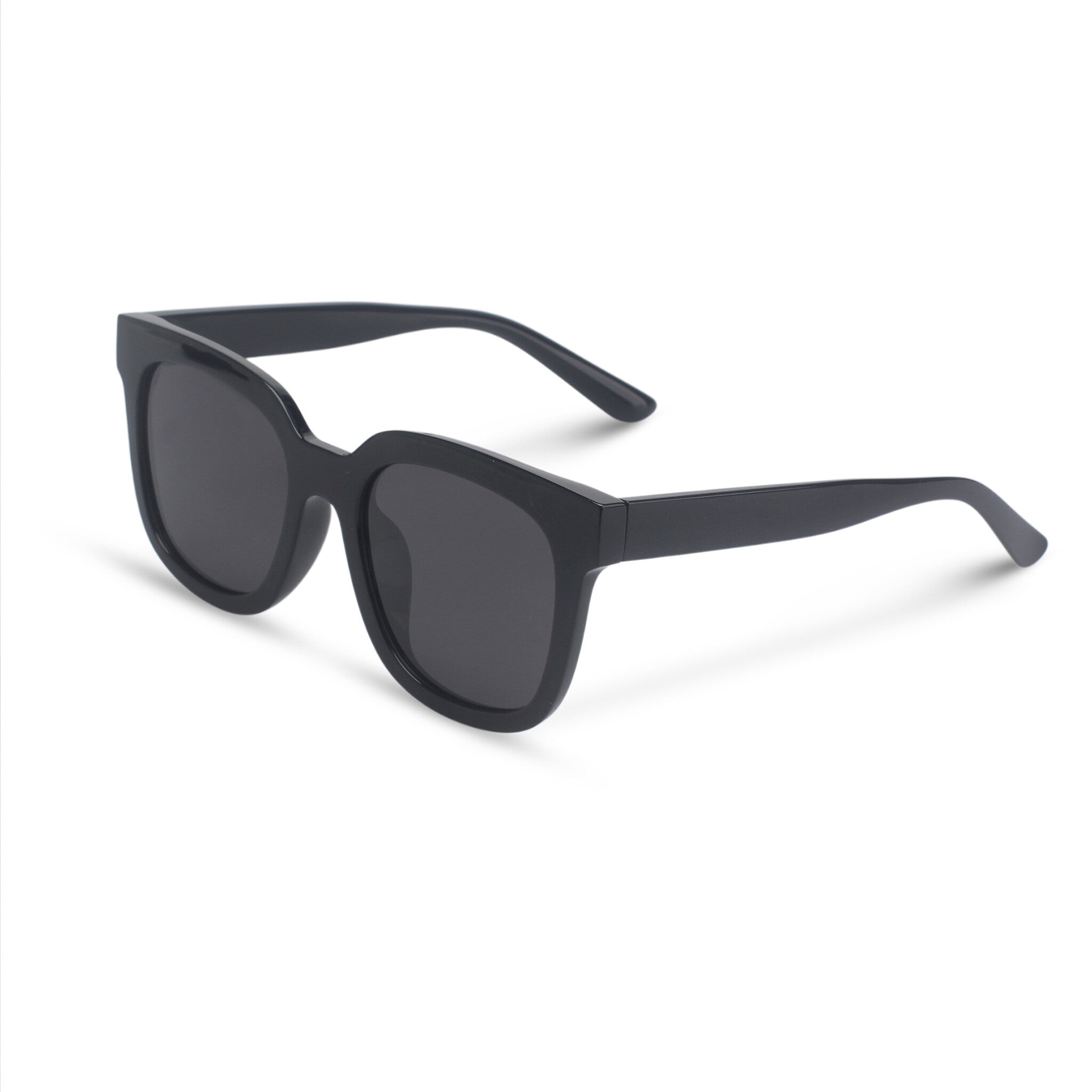 Oversized black square sunglasses